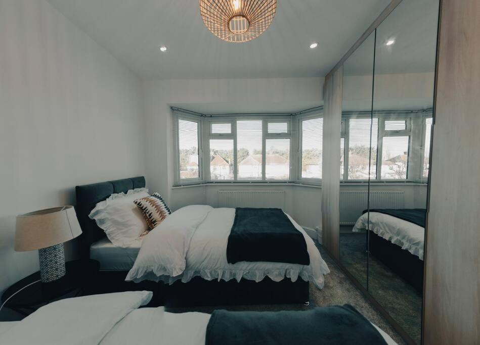 Homely & Peaceful Living Space Morden  Экстерьер фото